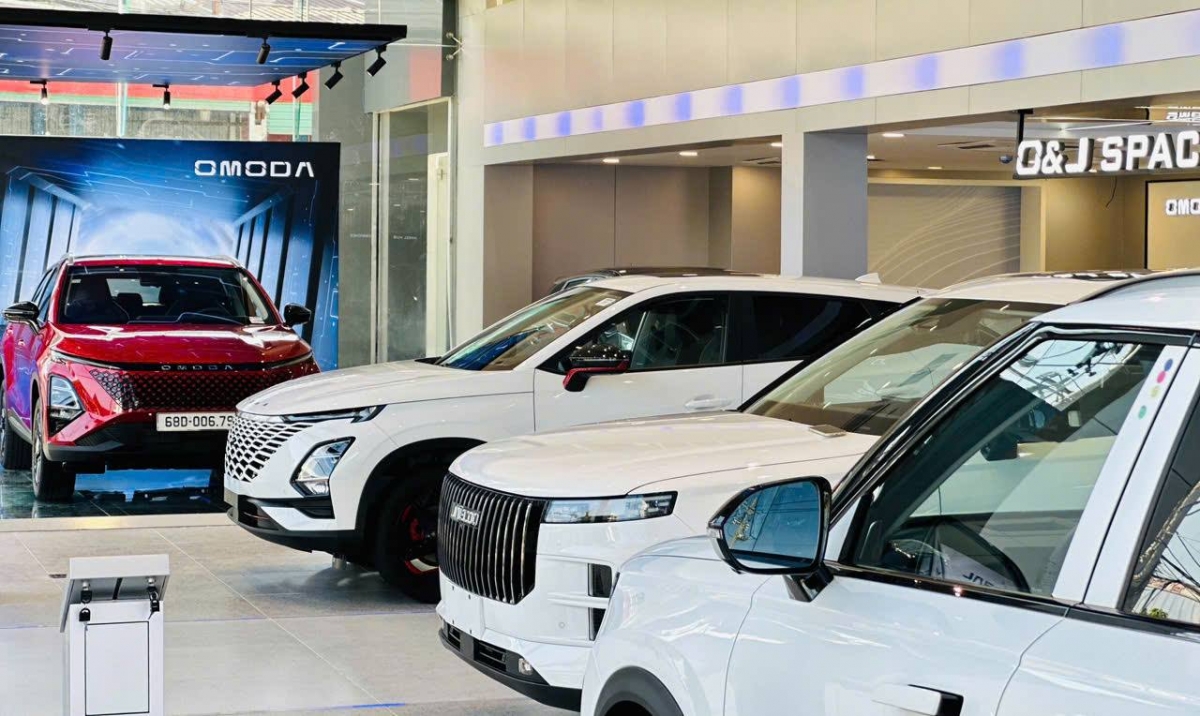 Không gian trưng bày các mẫu xe Omoda & Jaecoo tại đại lý Omoda & Jaecoo Tân Phú