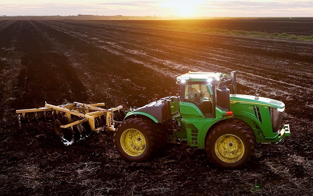 US Sugar triển khai đội máy kéo tự lái quy mô lớn trên 255.000 mẫu đất