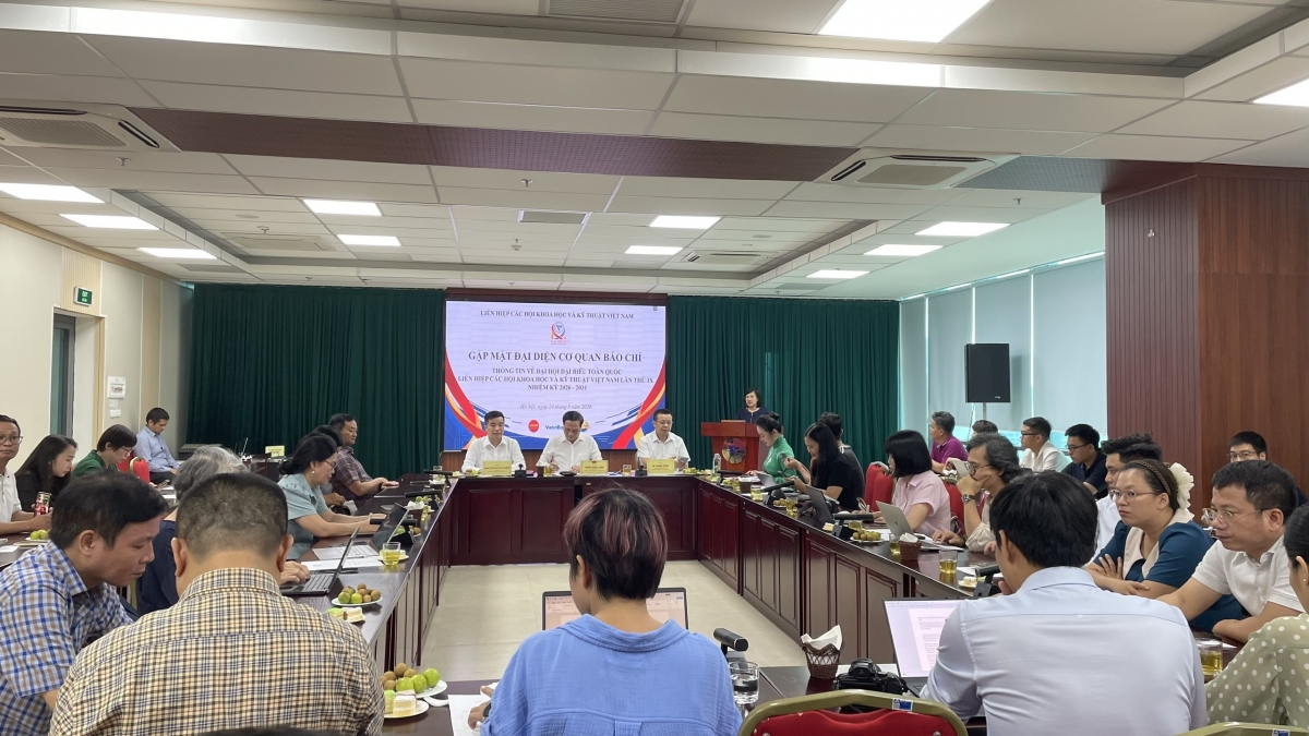 Quang cảnh buổi họp báo. Ảnh: Duyên Nguyễn