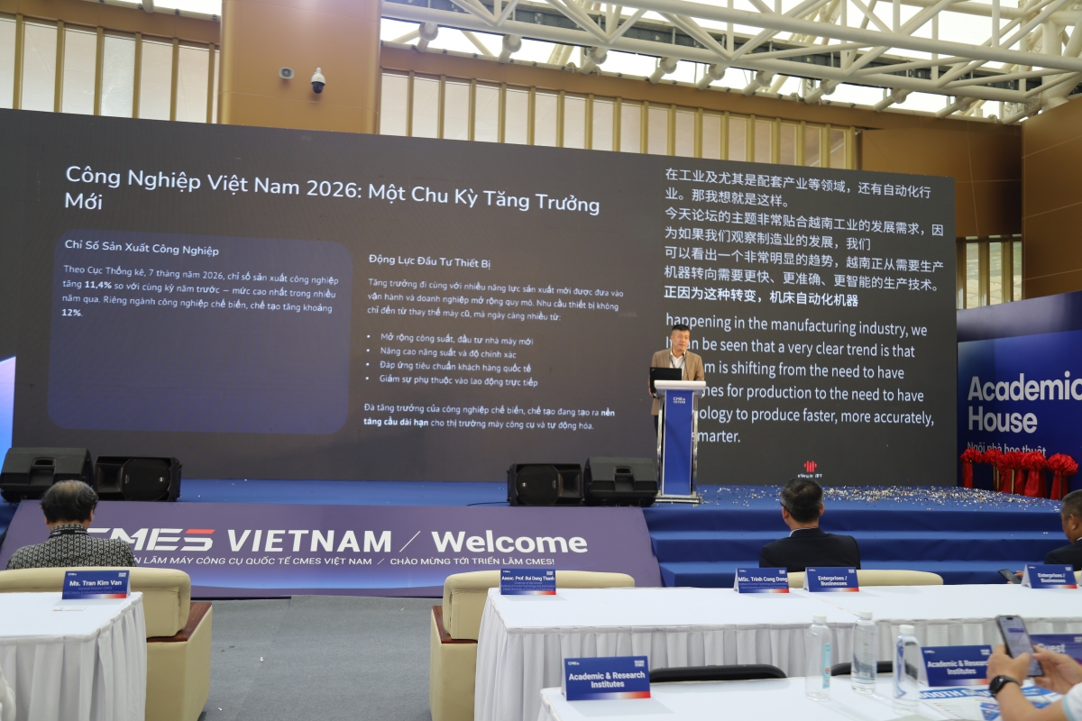 Ông Chu Viết Cường trình bày tại Diễn đàn