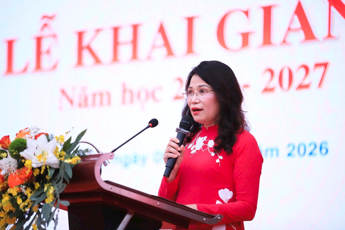 Nhà giáo Lê Kim Anh, Hiệu trưởng Trường Trung học cơ sở Trần Duy Hưng