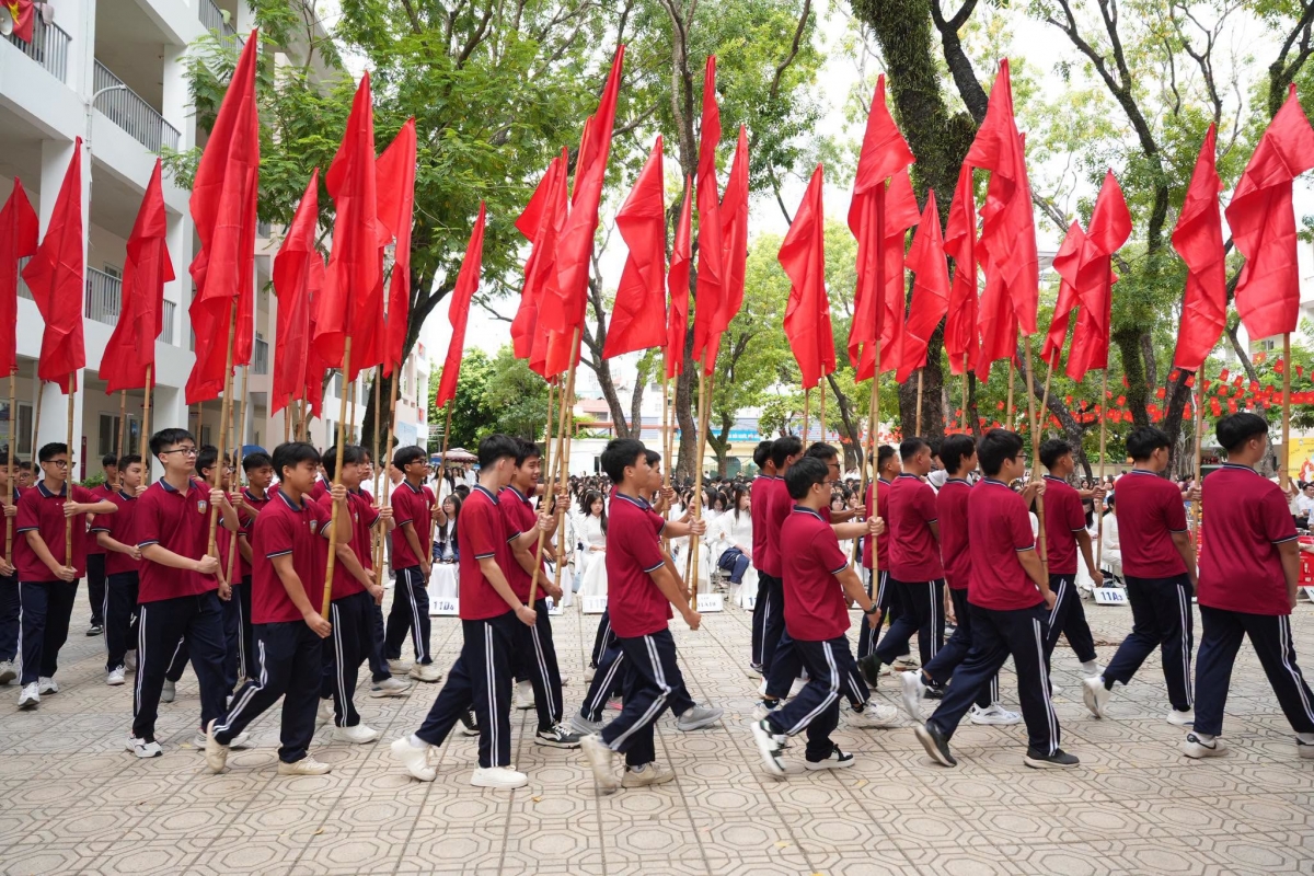Trường THPT Nguyễn Gia Thiều 77 năm miệt mài nuôi dưỡng tài năng cho đất nước