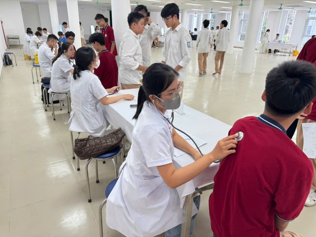 Trường THPT Nguyễn Gia Thiều 77 năm miệt mài nuôi dưỡng tài năng cho đất nước