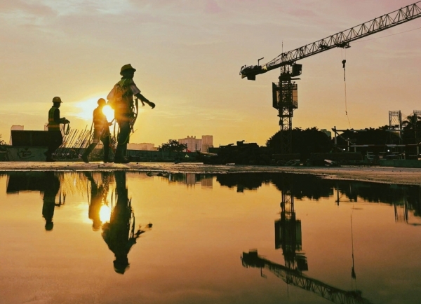 Biến động khoản phải thu tại nhóm doanh nghiệp xây dựng