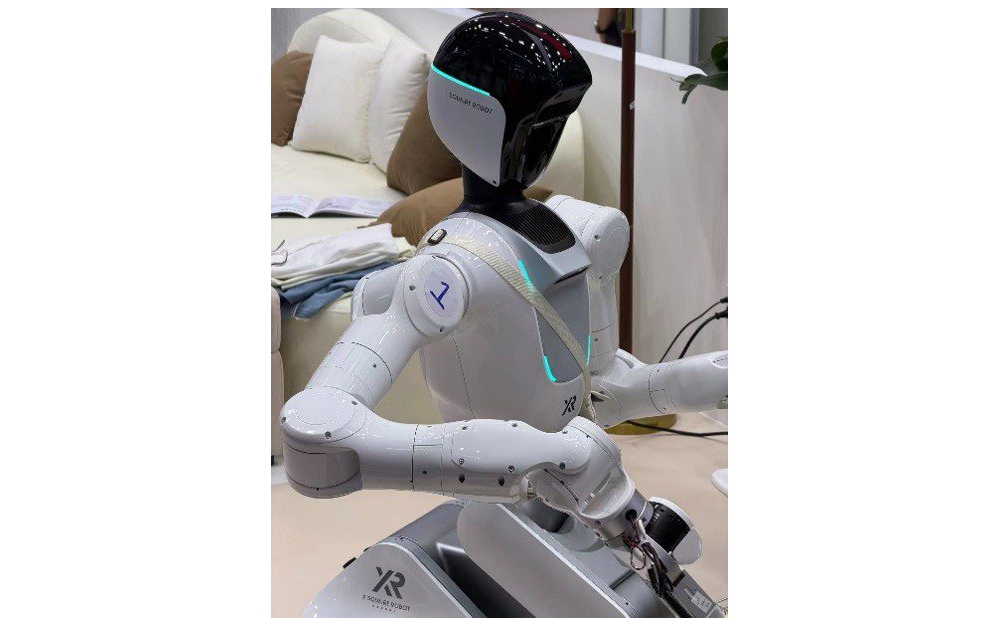 Robot hình người mở ra thị trường tăng trưởng mới cho cobot
