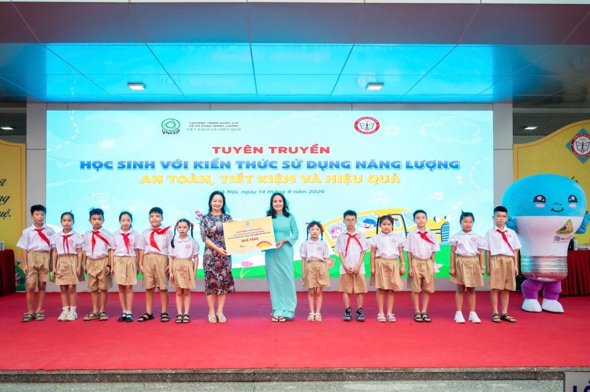 Học sinh Hà Nội học cách sử dụng năng lượng an toàn, tiết kiệm