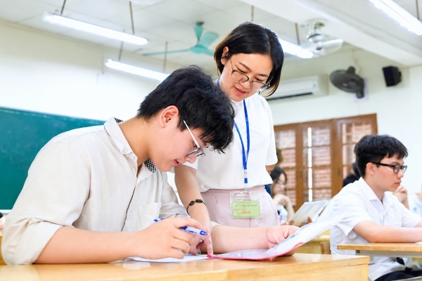 Xét tuyển đại học: Dự kiến bỏ điểm cộng IELTS và giải học sinh giỏi
