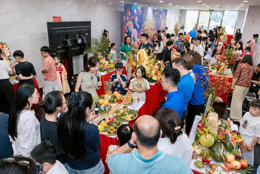 Đưa khoa học vào ngày hội Trung thu: Khi trẻ học bằng trải nghiệm và khám phá