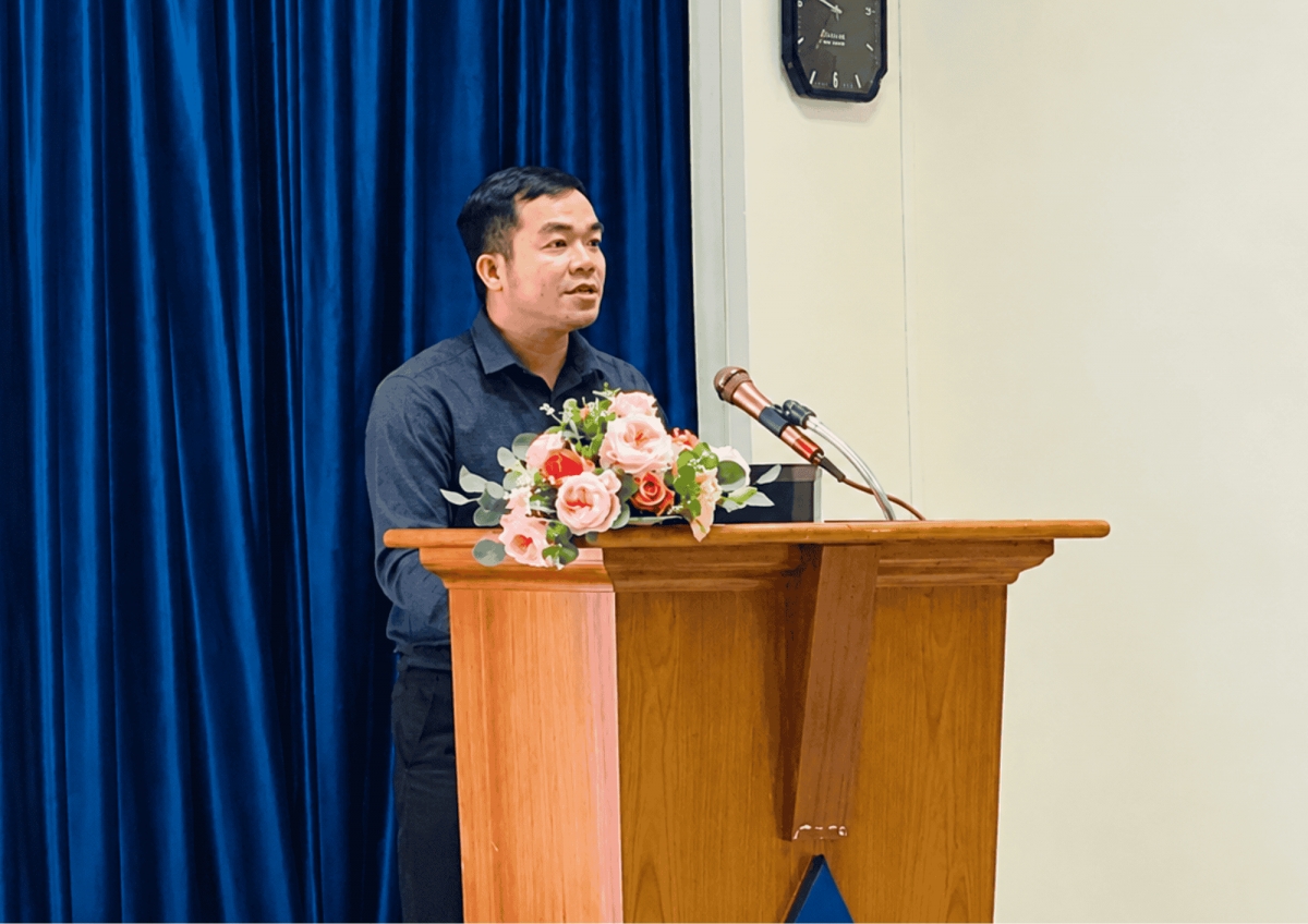 Luật sư.Th.s Võ Trung Tín - Hội truyền thông - Điện tử TP.Hồ Chí Minh (EIC) trình bài tham luận tại hội thảo. Ảnh: Nart Thái