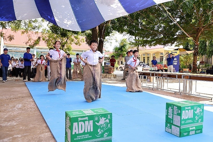 Gần 40.000 trẻ em cả nước vui đón Trung thu cùng Vinamilk