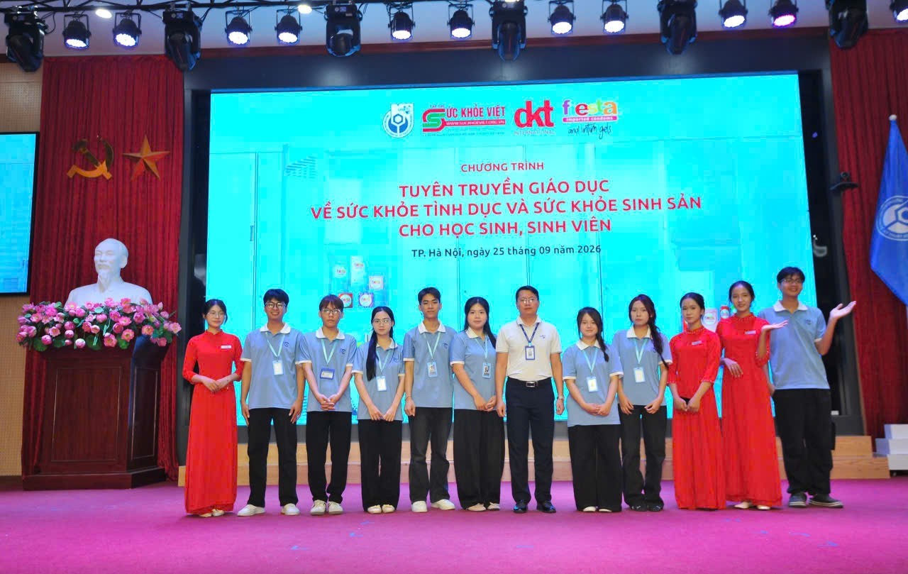 Trang bị kiến thức sức khỏe sinh sản cho giới trẻ: Khi