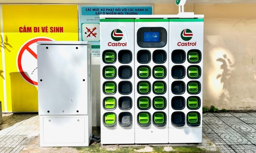 Tủ đổi pin 30 khoang tại TP.HCM: Bước đi mới của mô hình xe điện thông minh