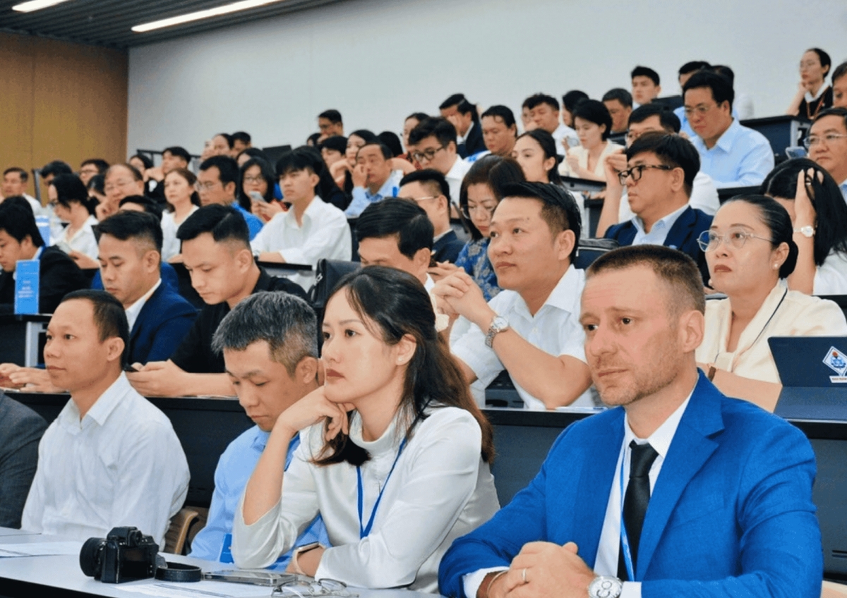 Diễn đàn quy tụ đại diện các trường đại học, doanh nghiệp và tổ chức liên quan, cùng tìm kiếm mô hình hợp tác đào tạo gắn với nhu cầu thực tế của thị trường lao động. Ảnh: Nart Thái