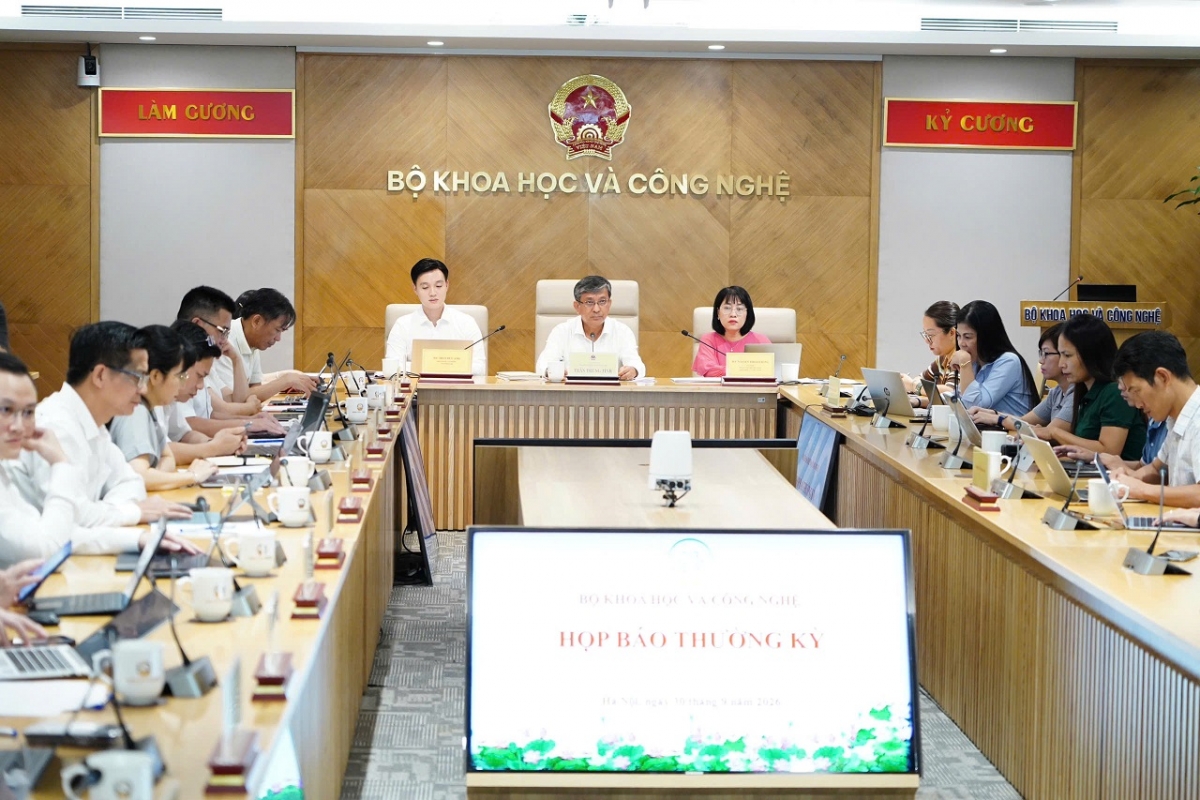 Toàn cảnh buổi họp báo