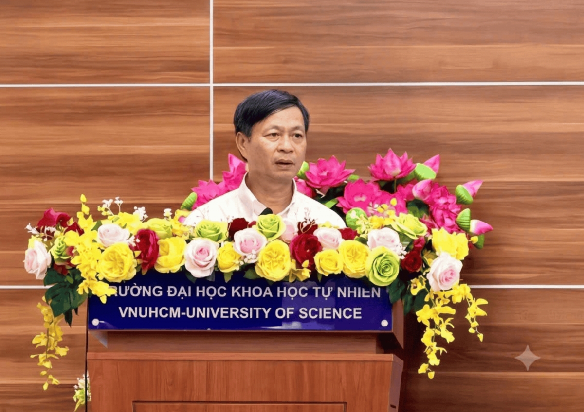 Ông Hoàng Minh - Thứ trưởng Bộ Khoa học và Công nghệ phát biểu tại hội thảo. Ảnh: Nart Thái