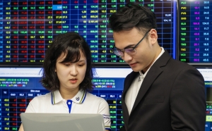 Nhận định phiên giao dịch ngày 2/10: Quản trị rủi ro, hạ tỷ trọng các nhóm ngành chịu áp lực bán mạnh
