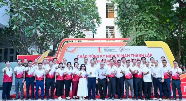 Bảy mươi năm Bách khoa - Những hành trình trở về