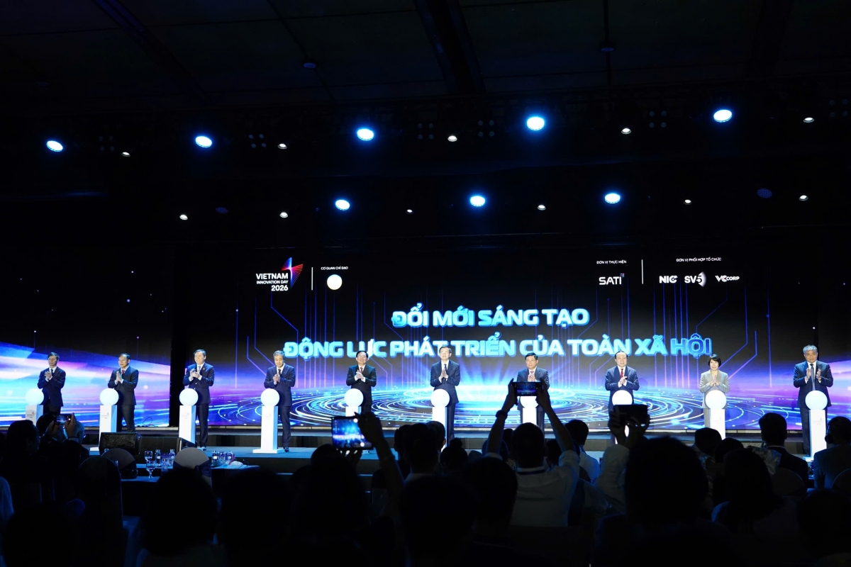 Các đại biểu thực hiện nghi thức phát động Ngày hội Đổi mới sáng tạo quốc gia năm 2026. Ảnh: MOST