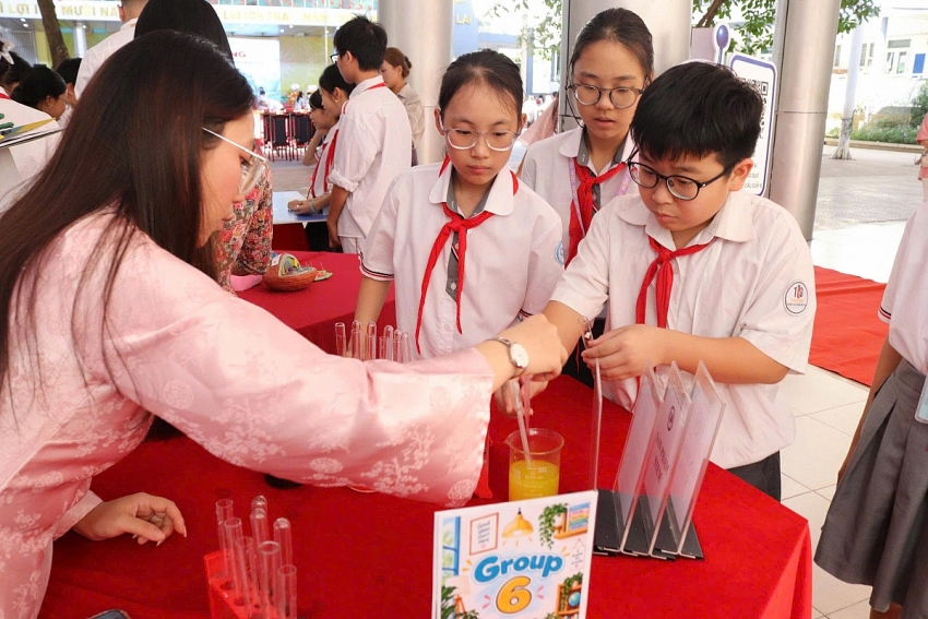Từ chiếc mũ rơm đến AI: Hành trình học tập không ngừng ở Phường Cầu Giấy - Thành phố Hà Nội