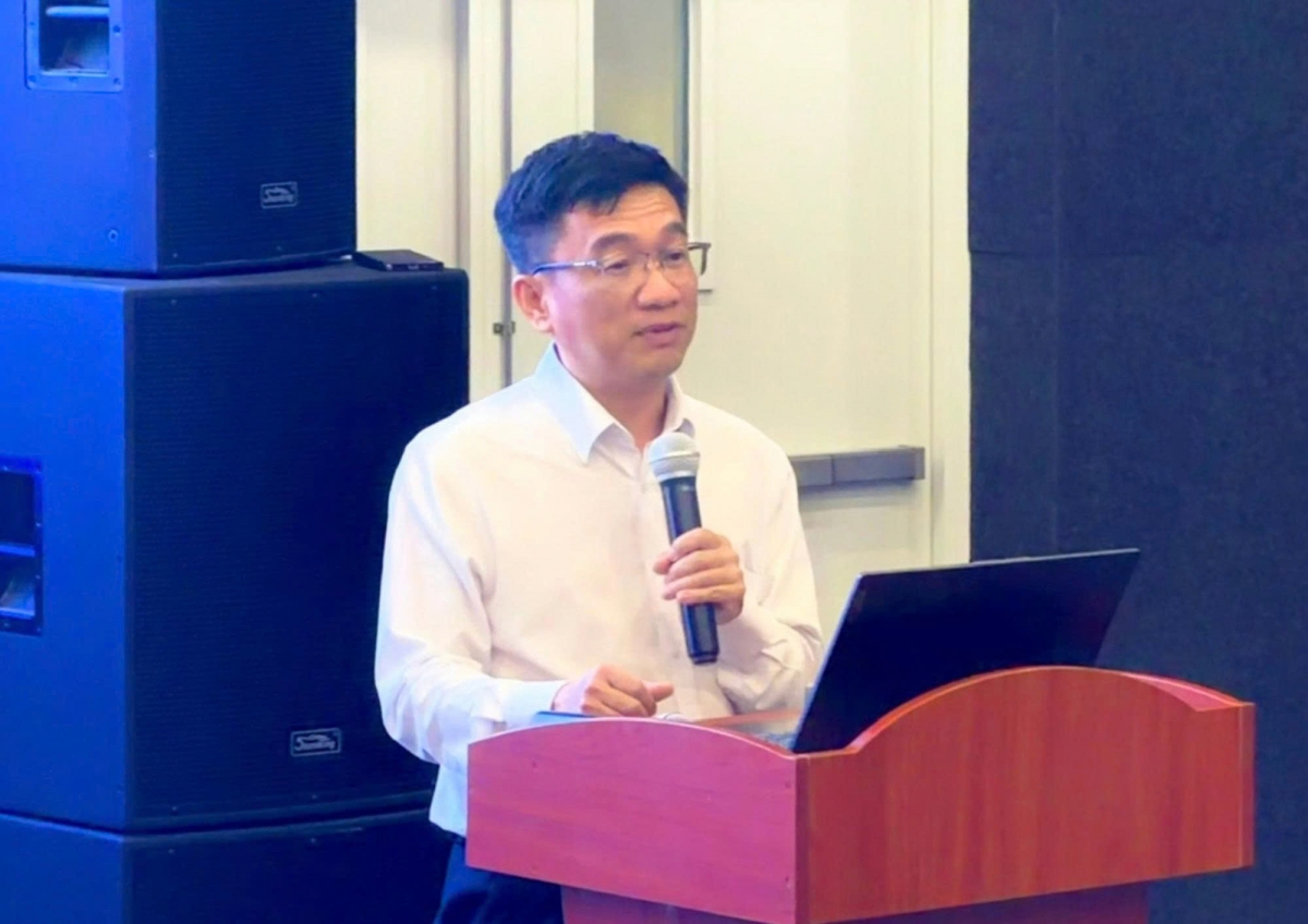 Ông Trần Trọng Tuyên - Phó Giám đốc Sở Khoa học và Công nghệ TP.Hồ Chí Minh hát biểu tại hội nghị. Ảnh: Nart Thái
