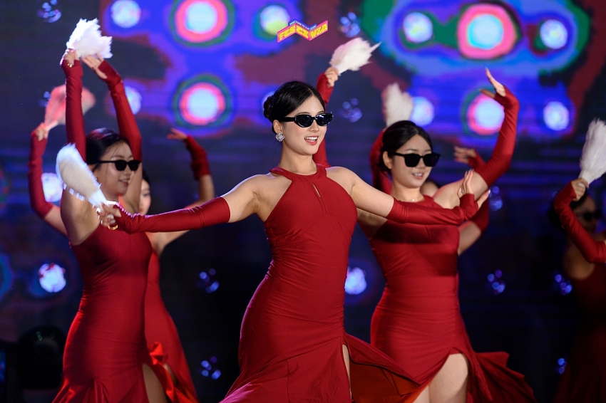 Đêm nhạc Welcome to AJC 2026: Festivia - Lễ hội âm nhạc của tuổi trẻ trường Báo
