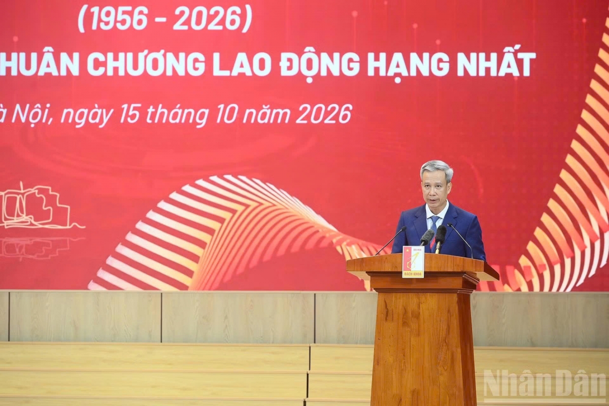 Đại học Bách khoa Hà Nội hướng tới vị thế đại học nghiên cứu xuất sắc, phụng sự quốc gia