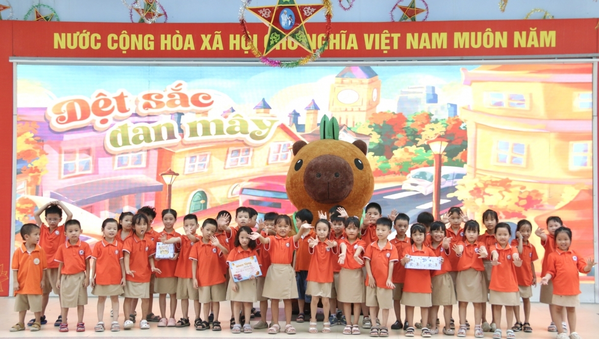 “Dệt Sắc Đan Mây” - khi những con chữ trở thành nhịp cầu sẻ chia