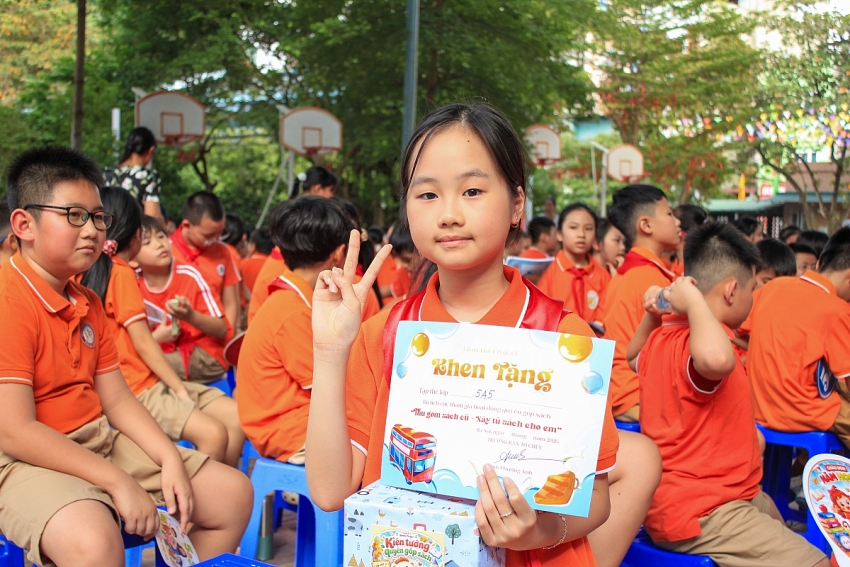 “Dệt Sắc Đan Mây” - khi những con chữ trở thành nhịp cầu sẻ chia
