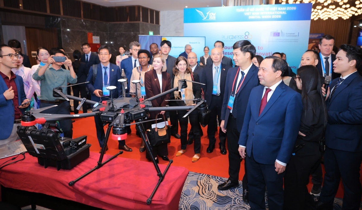 Việt Nam xác lập 3 cam kết chiến lược, thúc đẩy phát triển và làm chủ AI