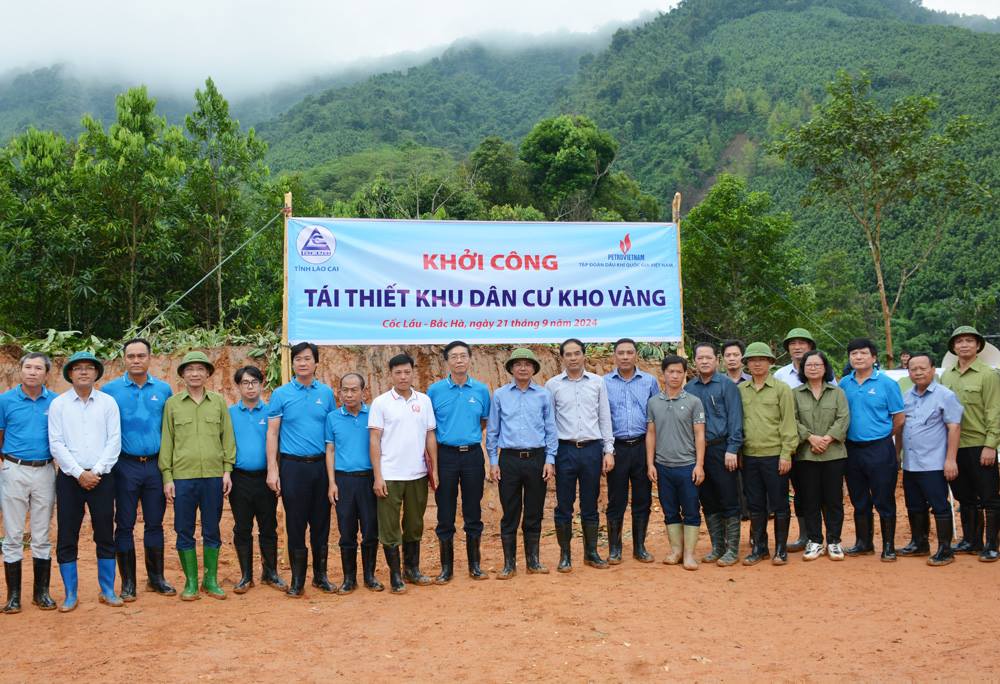 Khởi công tái thiết khu dân cư thôn Kho Vàng, xã Cốc Lầu, huyện Bắc Hà