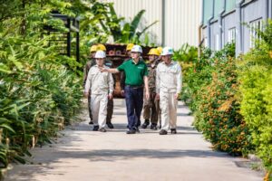 chong dich bang tam the o mot doanh nghiep dan dau nganh co khi xanh