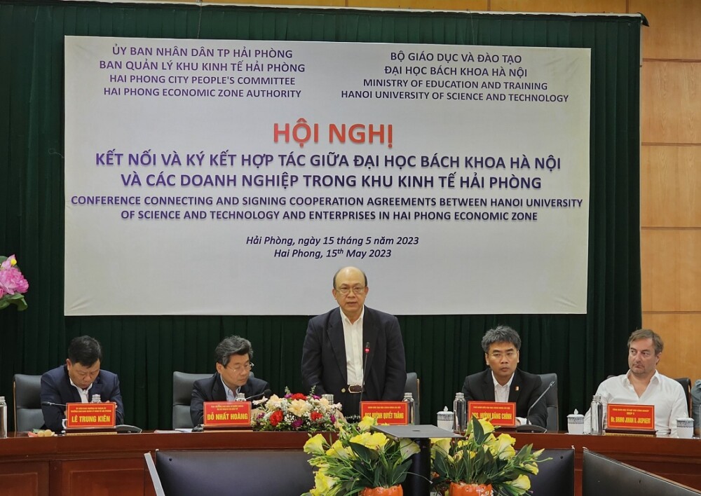 dai hoc bach khoa ha noi va doanh nghiep khu kinh te hai phong hop tac dao tao nhan luc cong nghe cao