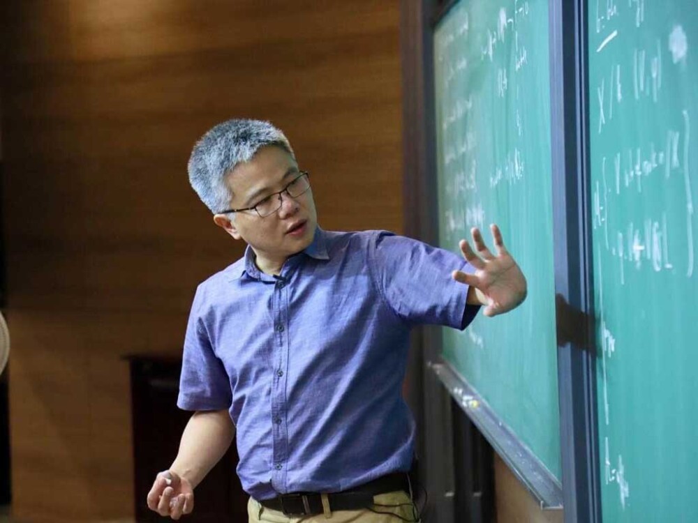 dao tao tien si menh lenh hanh chinh cung nhac co the khien chuan muc bi be cong