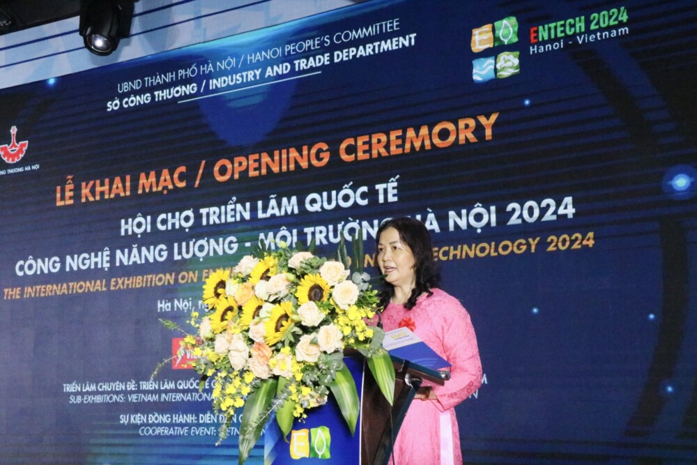 entech hanoi 2024 quy tu hon 200 doanh nghiep gioi thieu ve tiet kiem nang luong