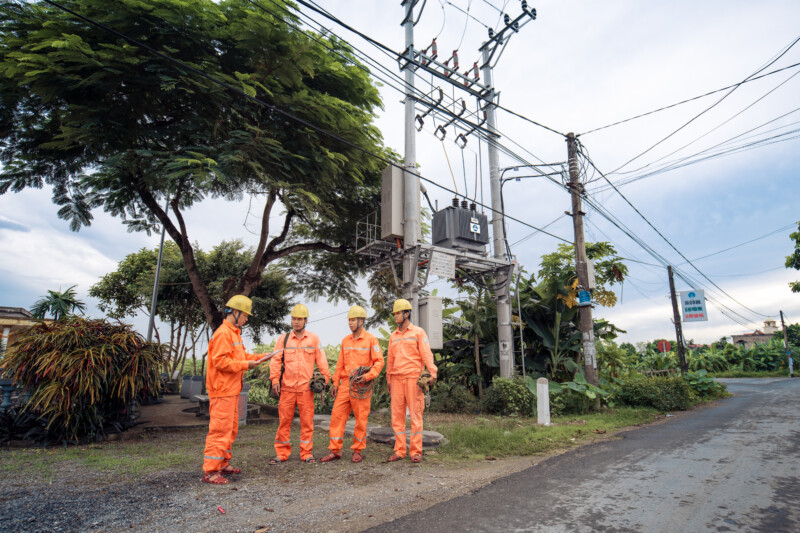 evnnpc dam bao cung cap dien trong dip le noel va tet