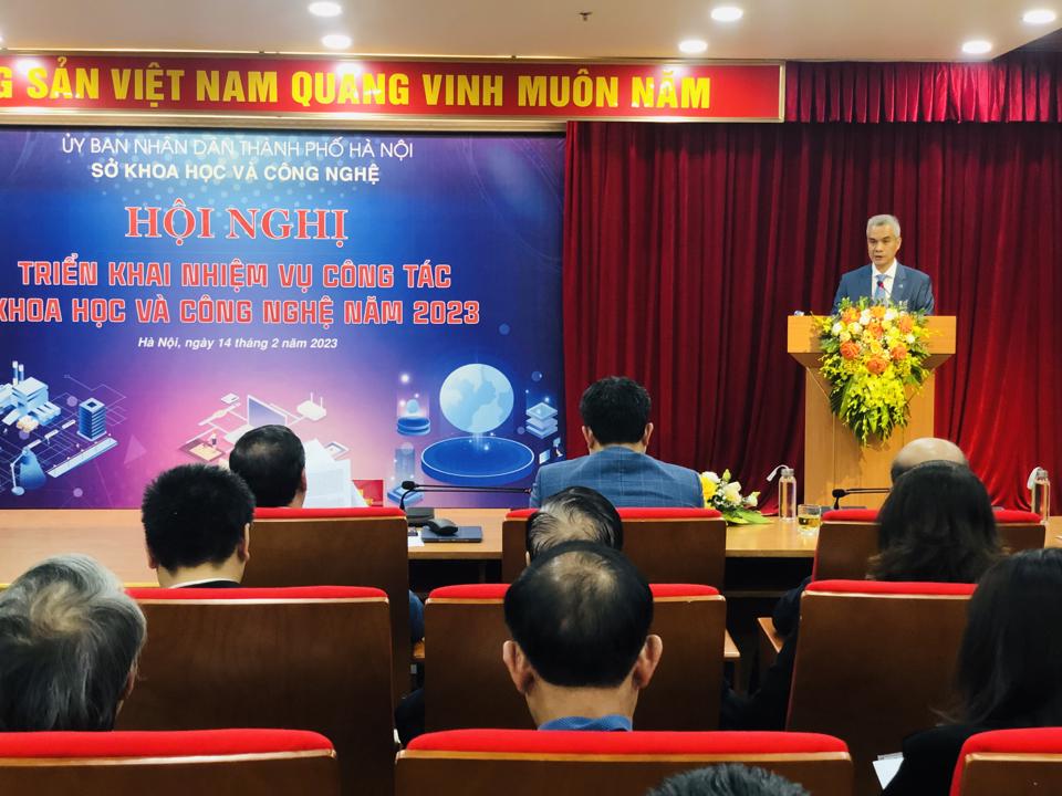 ha noi day manh phat trien thi truong khoa hoc cong nghe