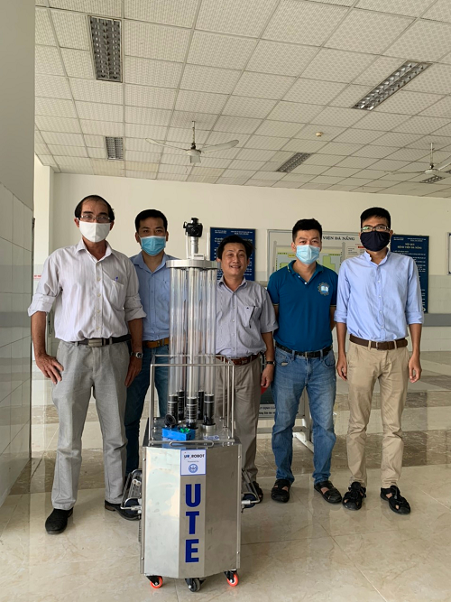 khi cac nha khoa hoc viet nam chay dua nuoc rut voi phong chong covid