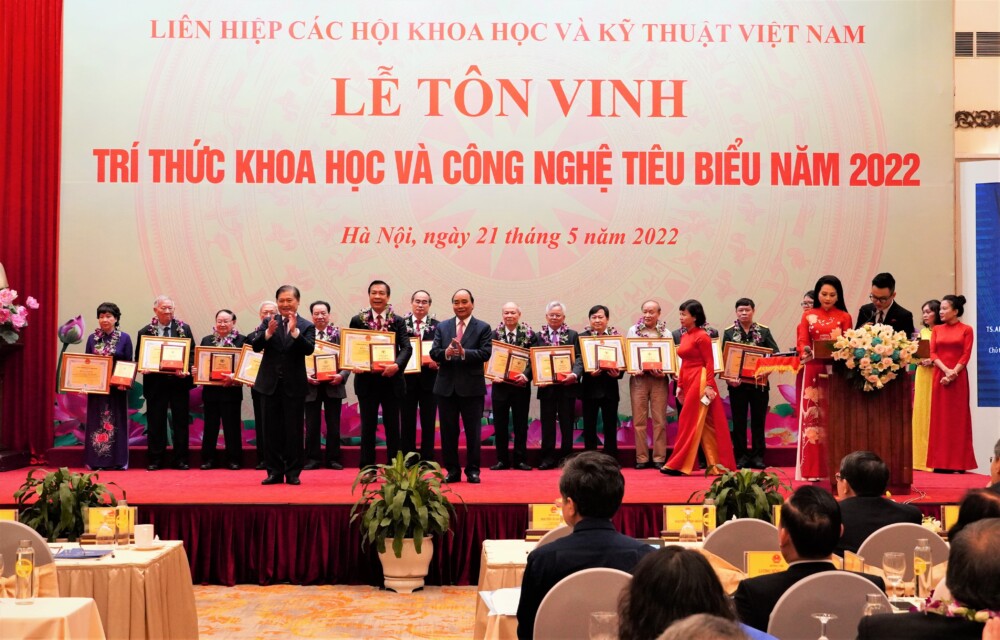 lien hiep cac hoi kh va kt viet nam ton vinh cac nha khoa hoc tieu bieu nam 2022