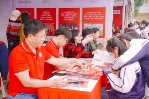 Đại học Ngoại thương lần đầu tiên mở ngành khoa học máy tính