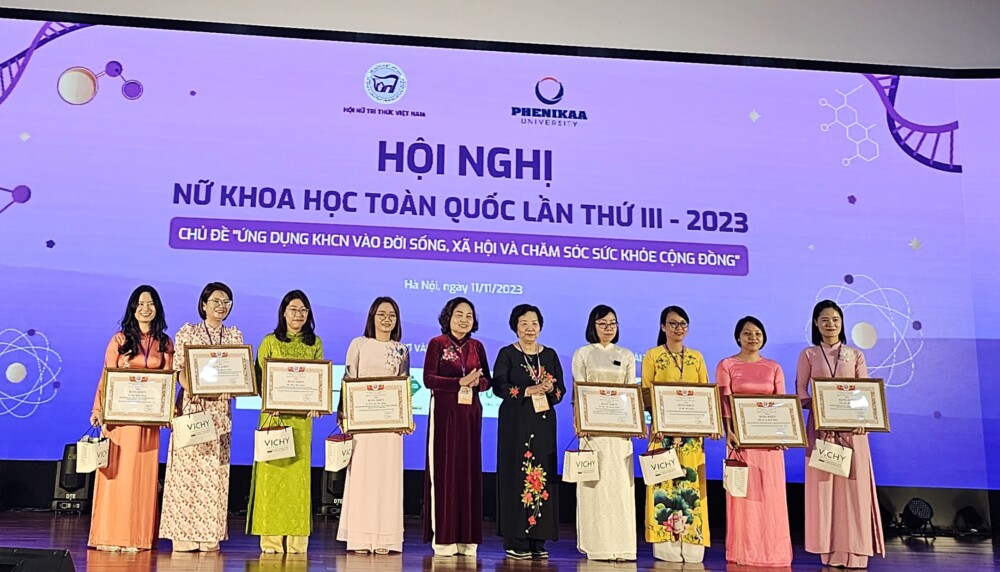 pgsts le minh thuy nghe giao nhu mot co duyen