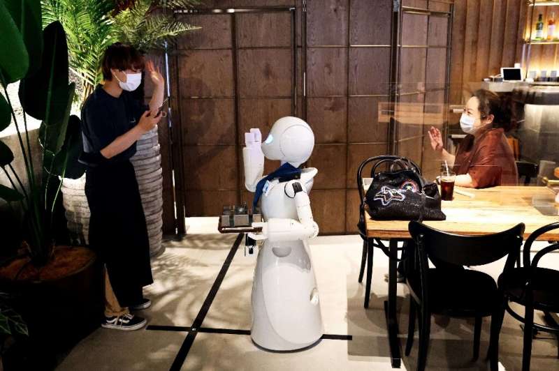 quan ca phe robot o tokyo 8211 mot xu huong moi ve hoa nhap nguoi khuyet tat