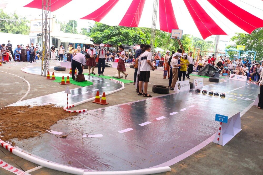 stem robot challenge 2022 hoi thi sang tao danh cho hoc sinh tphcm