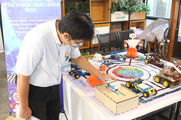 tphcm phat dong cuoc thi stem robot challenge lan thu 7