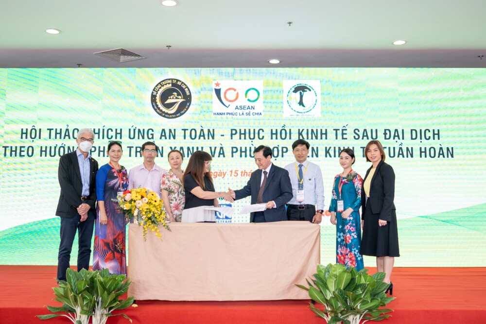 tpho chi minh dang dien ra chuoi trien lam danh cho san xuat cong nghiep 8211 vinamac expo 2021