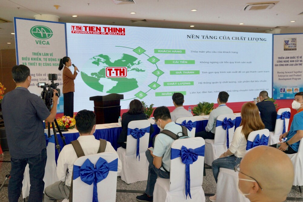 tpho chi minh dang dien ra chuoi trien lam danh cho san xuat cong nghiep 8211 vinamac expo 2021