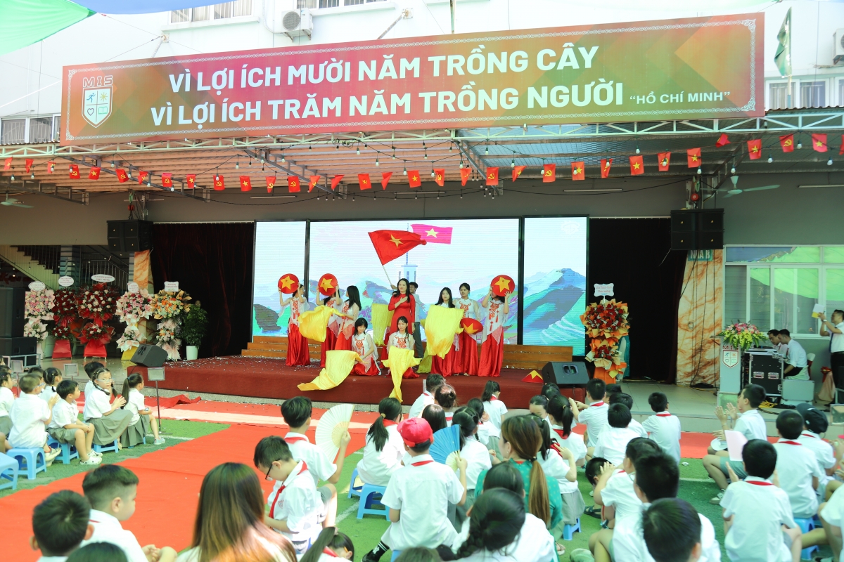 MIS mở đầu năm học mới với thông điệp nhân văn trong kỷ nguyên trí tuệ nhân tạo