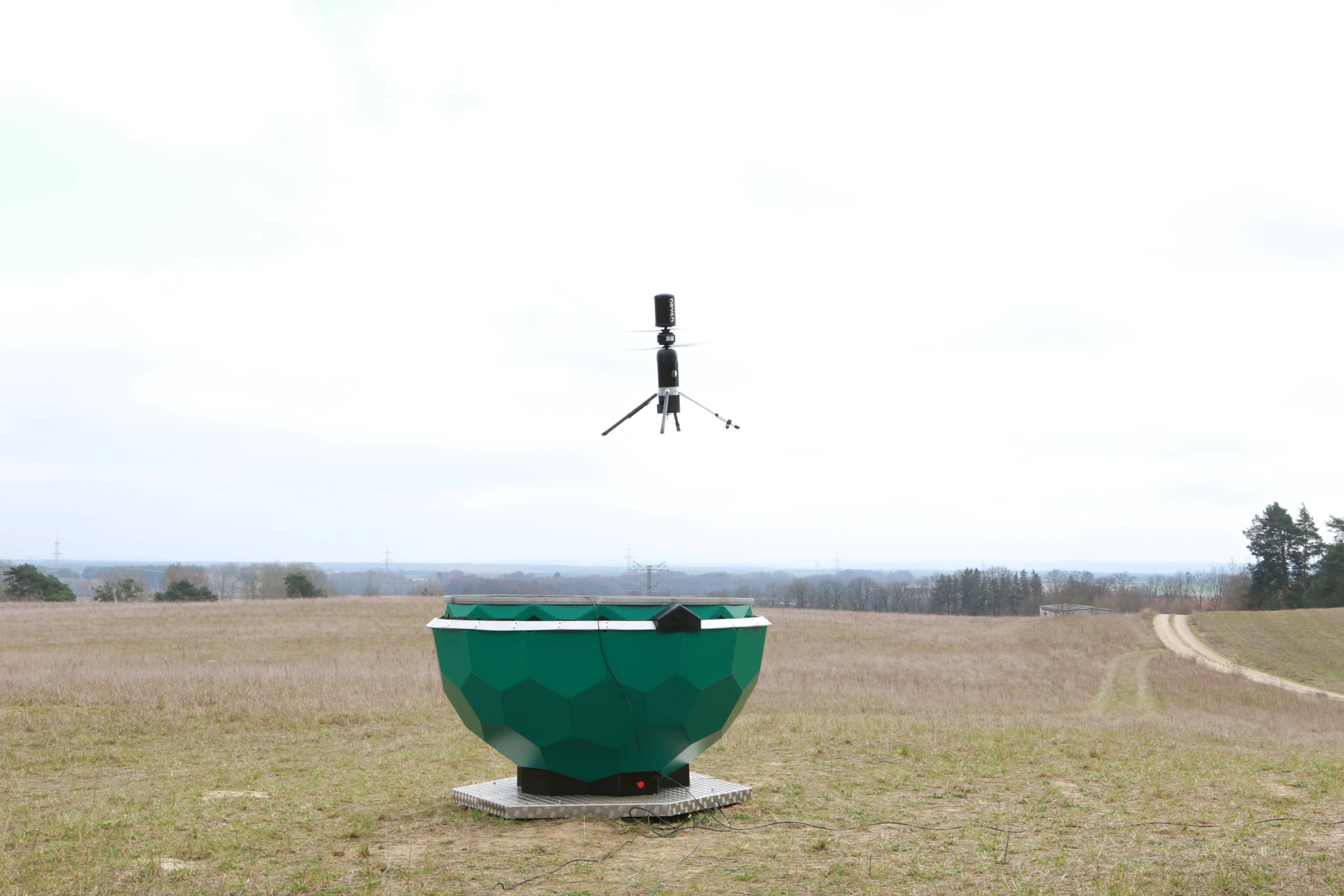 Máy bay không người lái dùng AI ở Đức phát hiện và giám sát cháy rừng